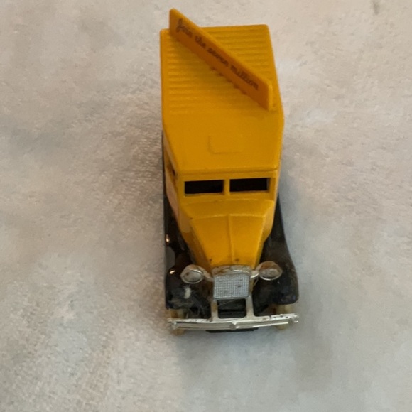 Coca Cola Yellow and Black Vintage Toy Truck - Picture 4 of 5